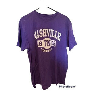 Unbranded large purple shirt with nashville tennessee on front
